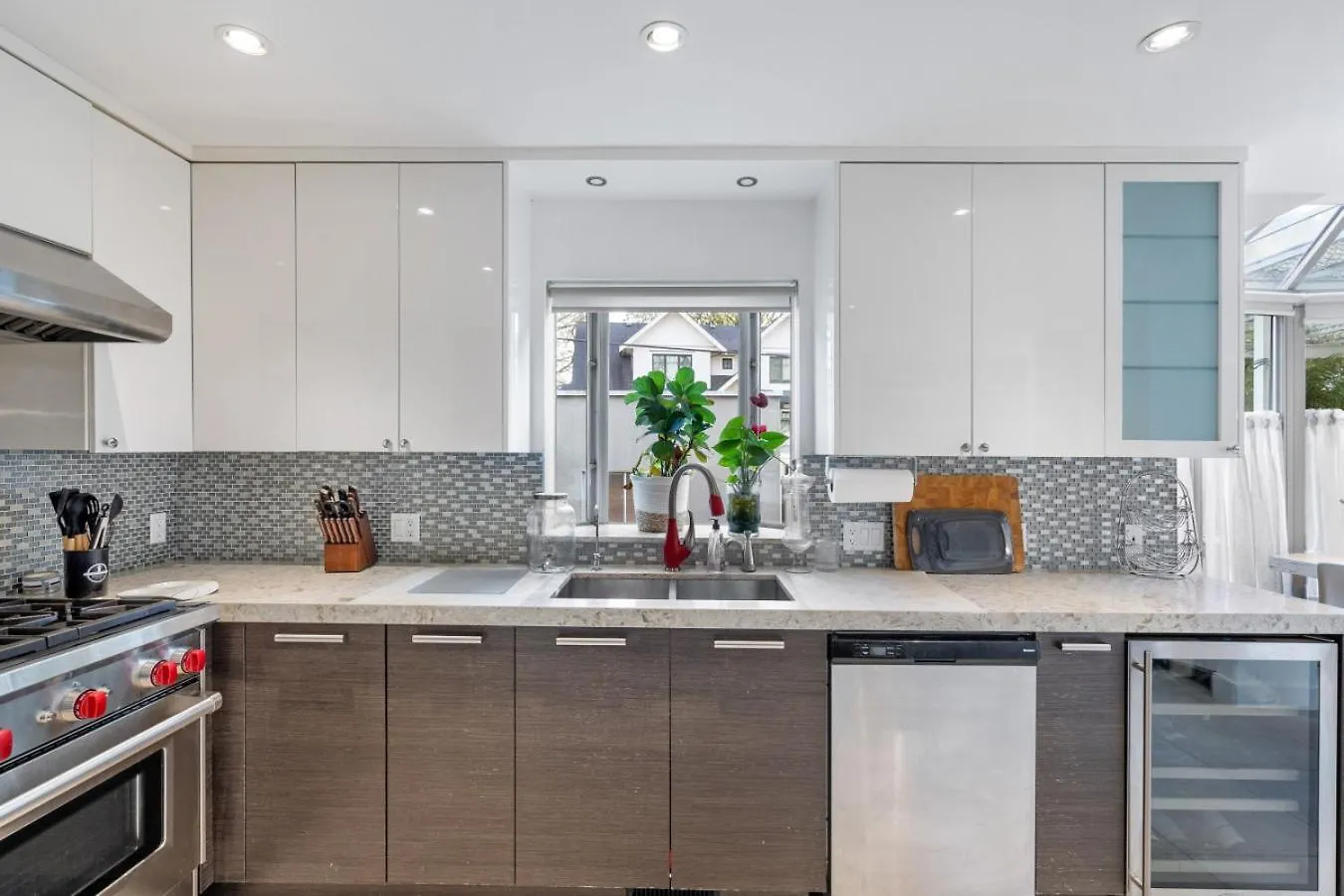 192-1328 Nanton Ave.-Vicenta Villa Vancouver 0*,  Kanada